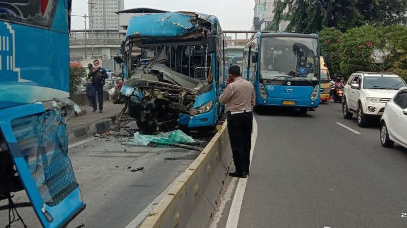 Korban TransJakarta Ceritakan Detik-Detik Bus yang Ditumpanginya Kecelakaan Berat, Memilukan