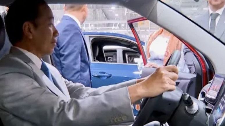 Jokowi: Peluang Investasi VinFast Perkuat Ekosistem Mobil Listrik di RI