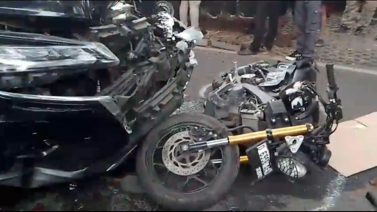 Kronologi Kecelakaan Beruntun yang Tewaskan Seorang Pelajar SMAN 5 Bandung