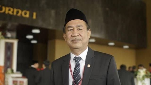 Polemik JHT Ditengahi Jokowi, Kahfi PAN ke Menaker Ida: Setop Bongkar Pasang Permenaker!