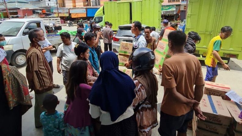 CV Aneka Jaya Palu Timbun 533 Ton Minyak Goreng, Langsung Dijual Polisi ke Warga