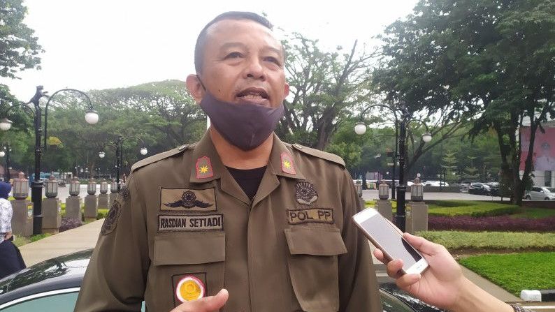 Perhatian! Satpol PP Kota Bandung Bakal Sita Terompet dan Kembang Api di Malam Tahun Baru