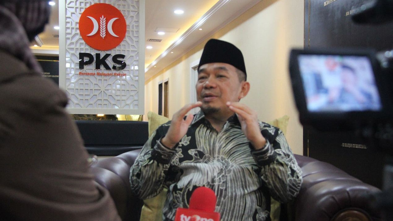 PKS Tegas Minta Jokowi Batalkan Perpres Soal Investasi Industri Miras, Tapi Pernah Minta Legalkan Ganja