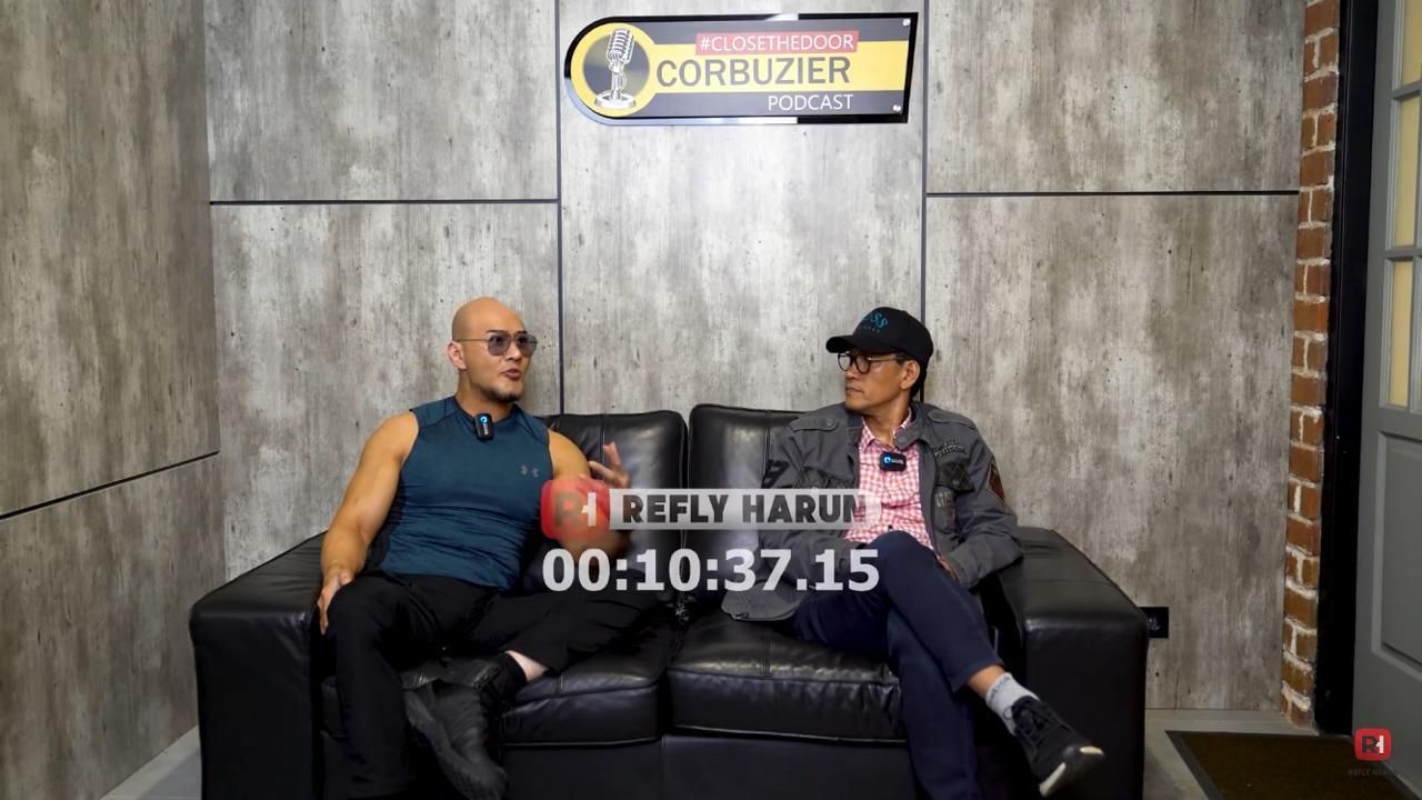 Deddy Corbuzier dan Refly Harun (Foto: YouTube/Refly Harun)