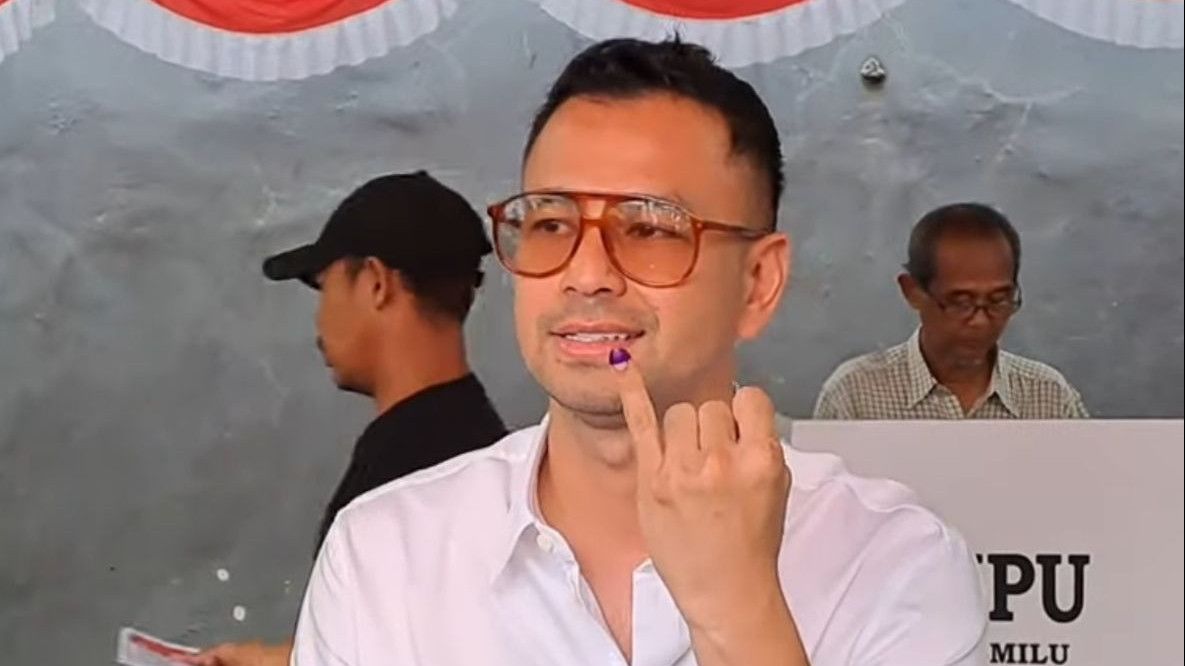Raffi Ahmad Kena Tegur Petugas KPPS Gegara Merekam Suasana di TPS