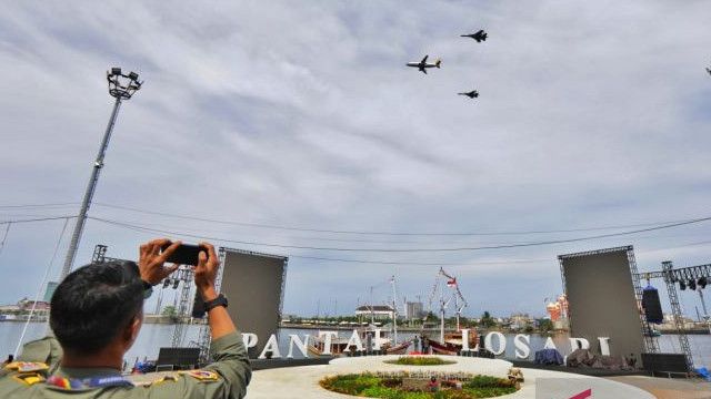 Pesawat Latih TNI AL Jatuh, 2 Penerbang Masih Dilakukan Pencarian
