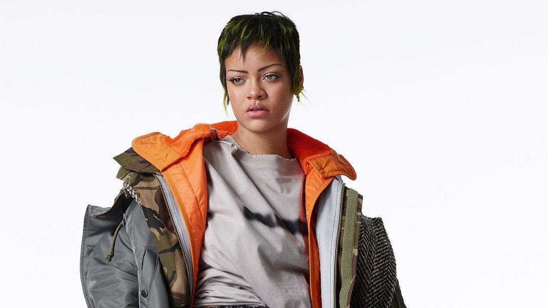 Jadi Stylist dan Fotografer untuk Dirinya Sendiri, Ini Potret Seksi Rihanna di Majalah Vogue Italia