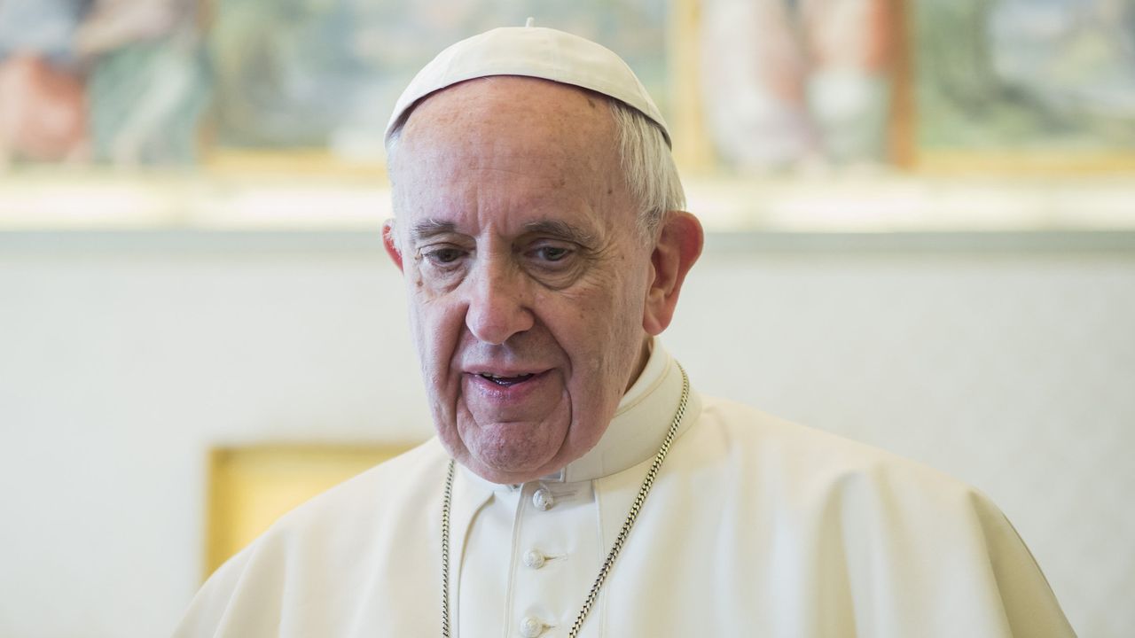 Paus Fransiskus Potong 10 Persen Gaji Kardinal, Cegah Pemecatan Karyawan