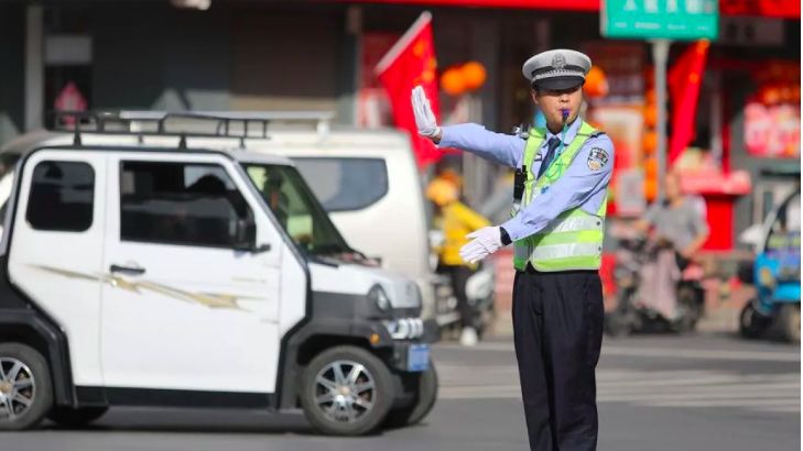 China Segera Mulai Digitalisasi Surat-Surat Kendaraan Bermotor