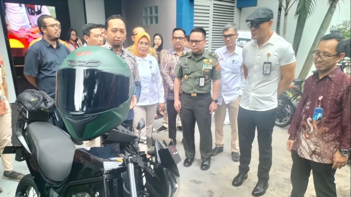 Kemhan Secara Bertahap Alihkan Kendaraan Operasional ke Motor Listrik