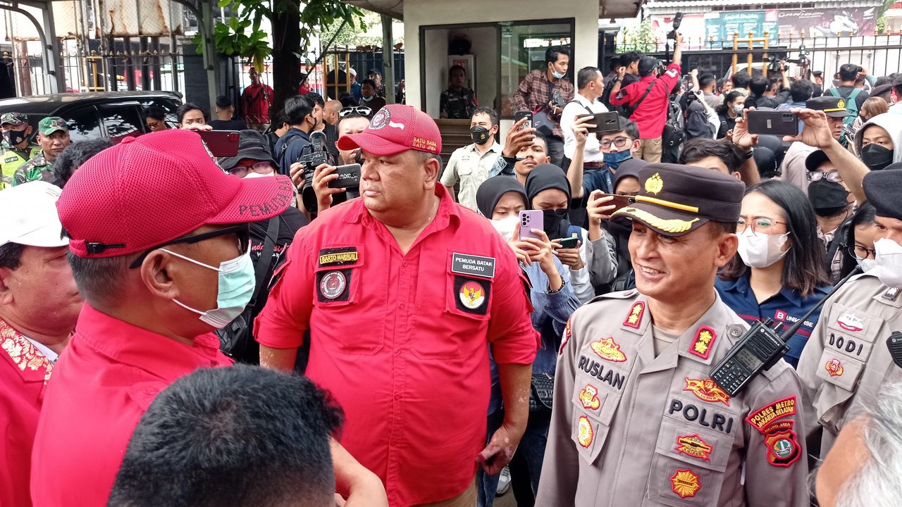 Pantau Sidang Ferdy Sambo di PN Jaksel, Ormas Pemuda Batak Teriakan 'NKRI Harga Mati'