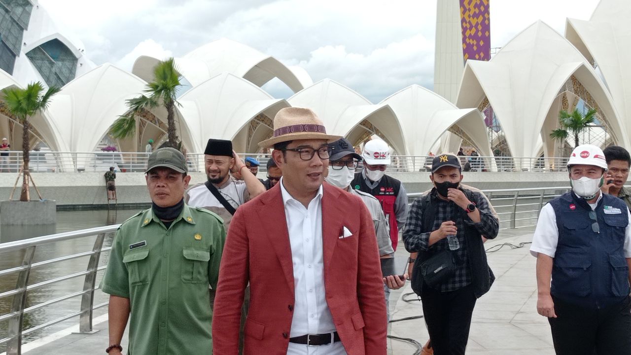 Besok Kamis, Ridwan Kamil Bakal Pimpin ASN Bersihkan Masjid Al Jabbar