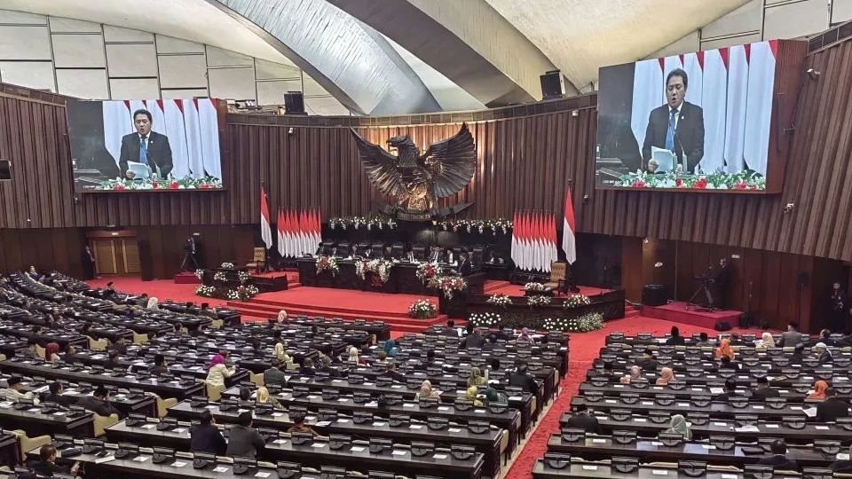 Bamsoet Buka Sidang Paripurna MPR dengan Pantun, Papua Disebut Irian