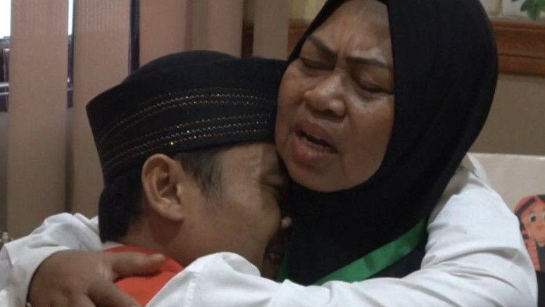 Jampidum Kejagung Hentikan Kasus Anak Curi Perhiasan Ibu Kandungnya di Medan Sumut