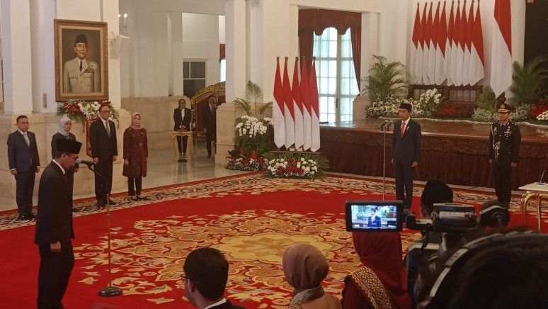 Presiden Jokowi Saksikan Sumpah Nawawi Pomolango Sebagai Ketua KPK Sementara