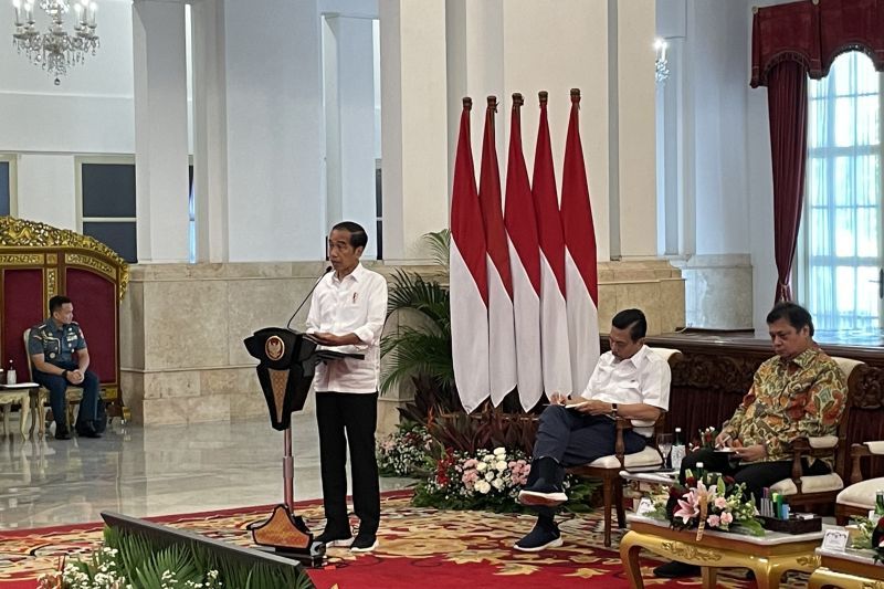Jokowi Pastikan Program Bantuan Sosial Diteruskan, Tekankan Dipantau Agar Tepat Sasaran