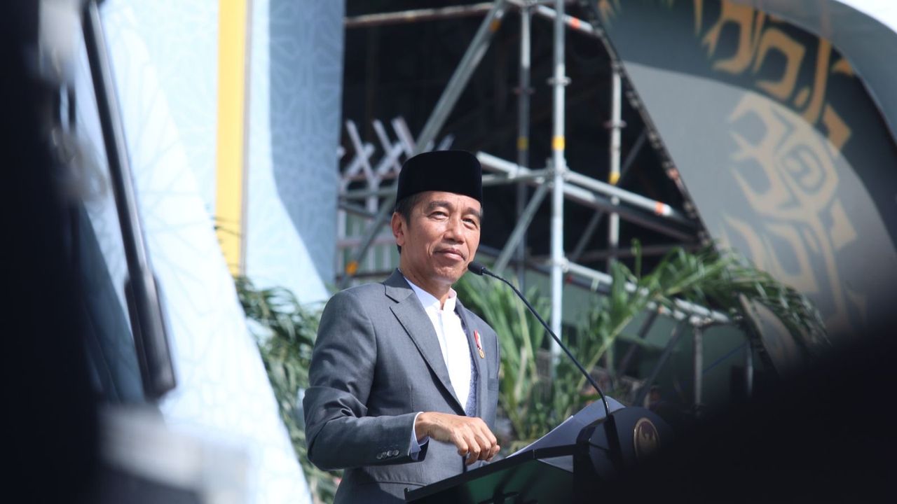 Kelakar Jokowi di Resepsi Puncak Satu Abad NU: Sekarang Banser Sudah Senang Band Queen