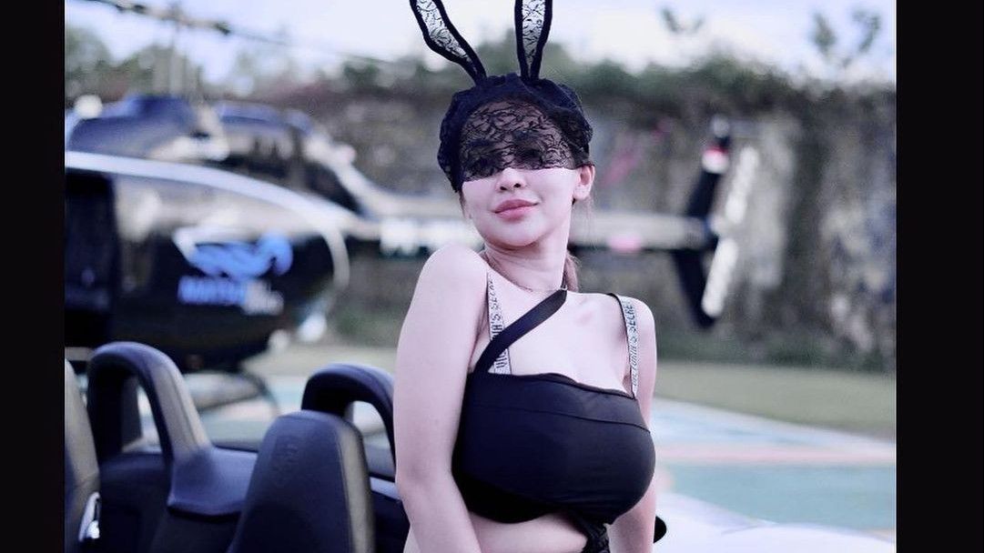 Pamer Body Goals, Pose Seksi Cupi Cupita Cosplay Bunny Girl, Netizen: Astagfirullah Aurat Neng!