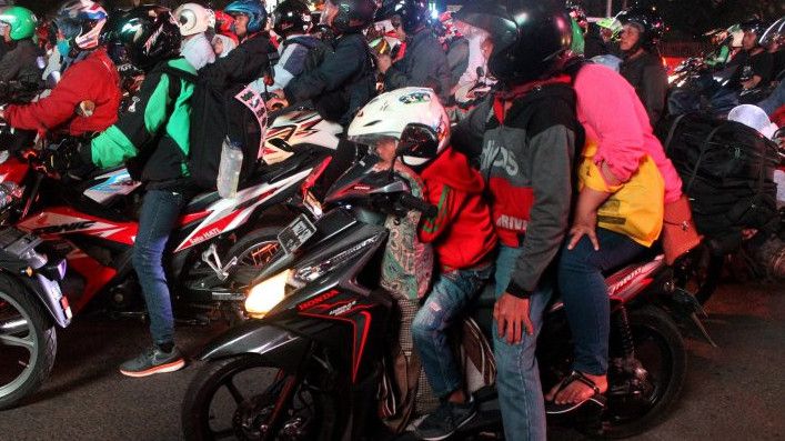 Malam Ini Diprediksi Jadi Puncak Arus Mudik Kendaraan Roda Dua dari Jakarta, Polisi: Penerapan One Way Situasional