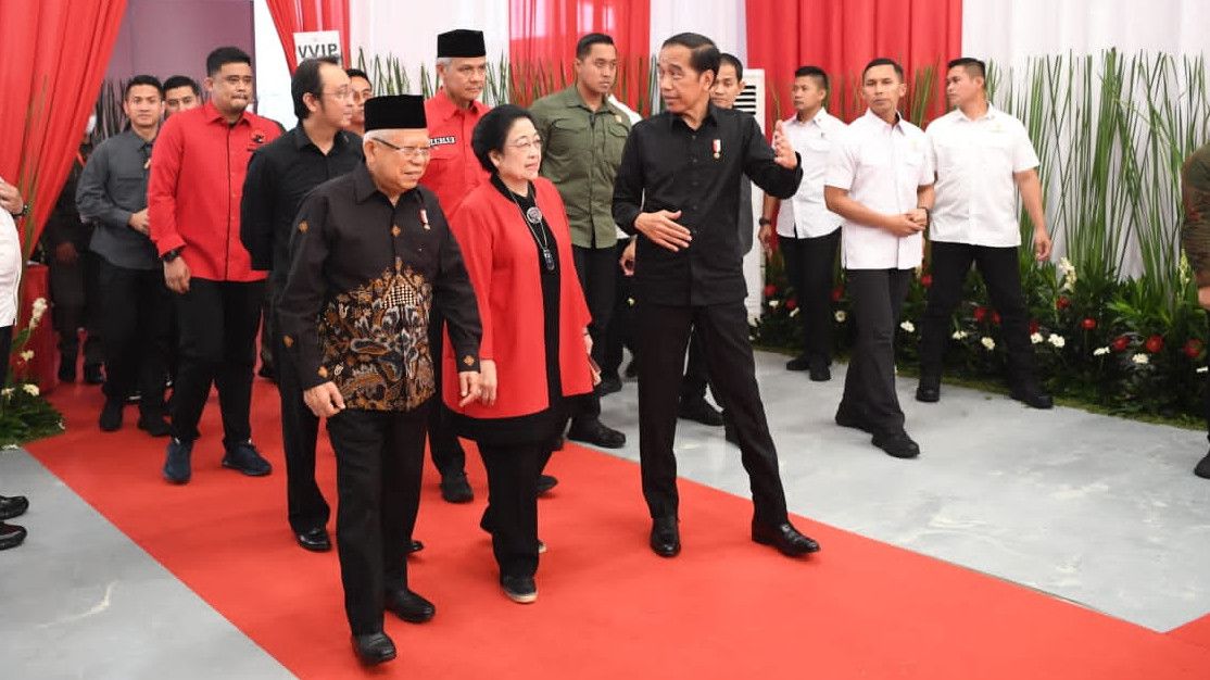Jokowi dan Ma'ruf Amin Hadiri Acara Bulan Bung Karno, Sempat Ngobrol Bareng Ganjar