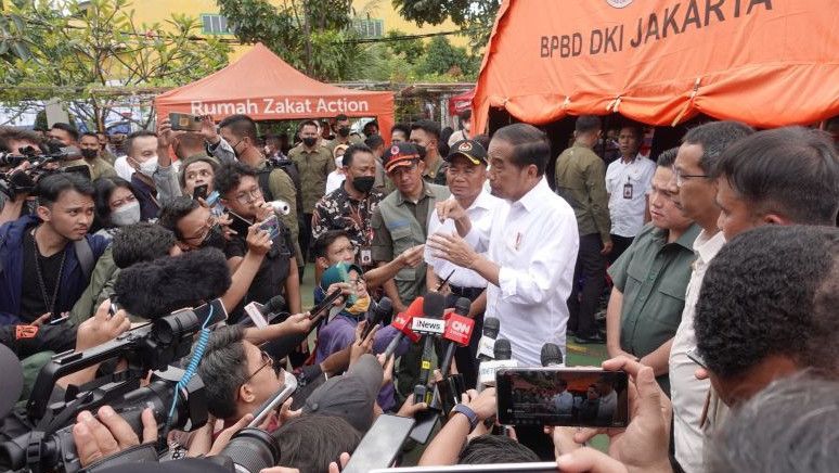Jokowi Perintahkan Menteri BUMN dan Pj Gubernur DKI Relokasi Korban Kebakaran Plumpang: Ini Zona Bahaya, Tak Bisa Ditinggali