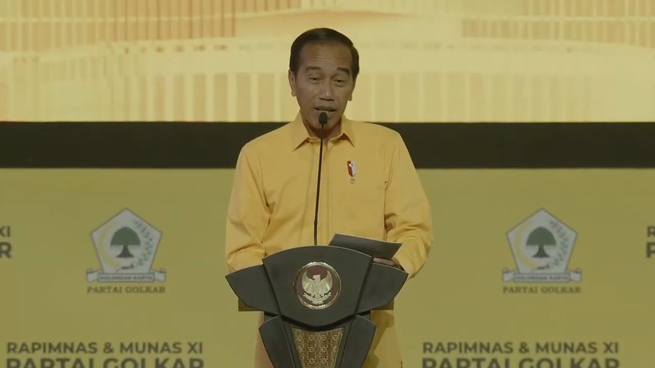 Jokowi: Putusan Terkait Pilkada Wilayahnya Yudikatif, yang Dibicarkan Tukang Kayu