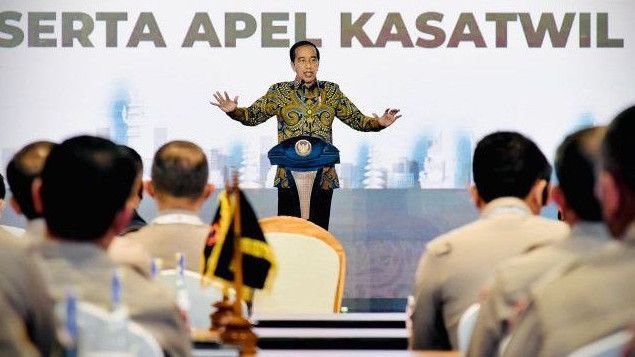 Jokowi Minta Polri Kawal investasi: Enggak Bisa, Ganti