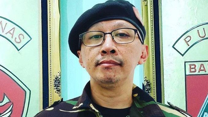 Mahfud MD Sebut Politik Stabil  Usai FPI Bubar, Abu Janda: Terima Kasih Jokowi Sudah Tegas ke Kelompok Bajingan Bergamis Bersorban