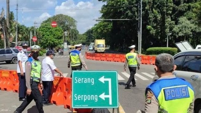 Dishub Kota Tangerang Pasang Rambu Penunjuk Jalan untuk Pemudik Arah ke Merak