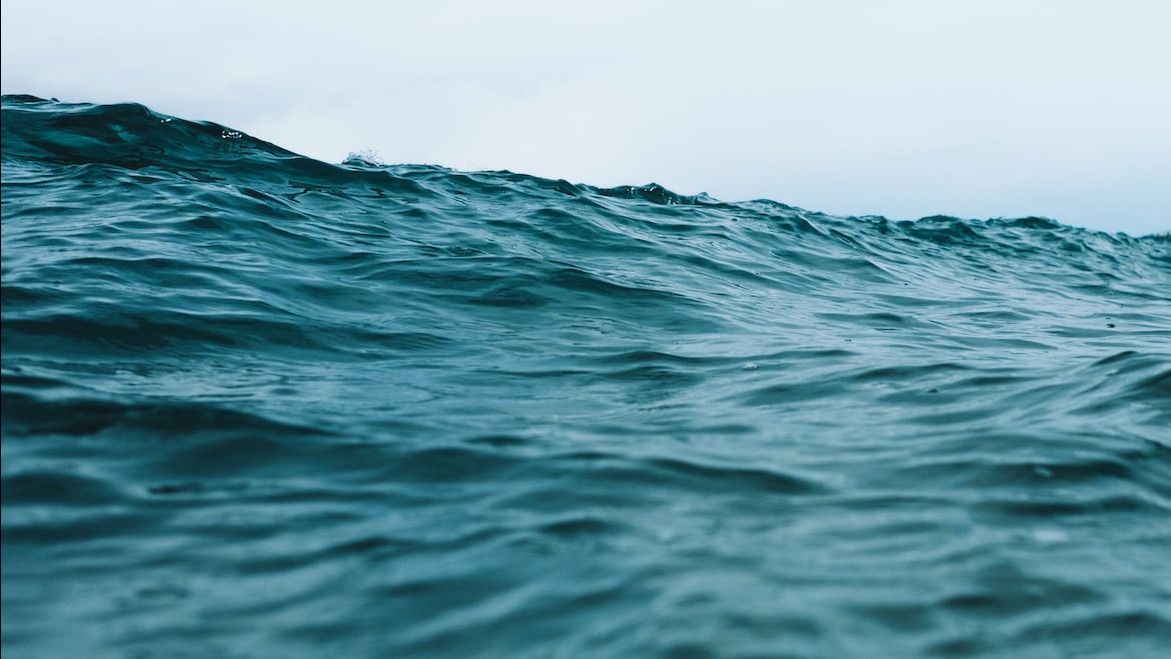 Kenapa Air Laut Asin? Yuk Simak Penjelasan Ilmiahnya