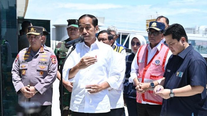 Tinjau Pelabuhan Merak, Jokowi: Semua Pemudik Harus Punya Tiket sebelum Tiba di Pelabuhan