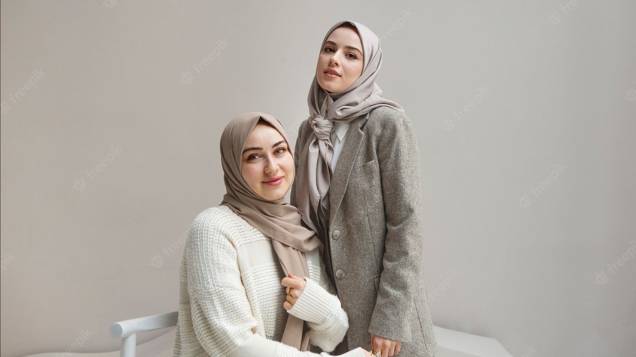 7 Rekomendasi OOTD Hijab Simple untuk Hangout, Tampil Keren Nggak Harus Ribet