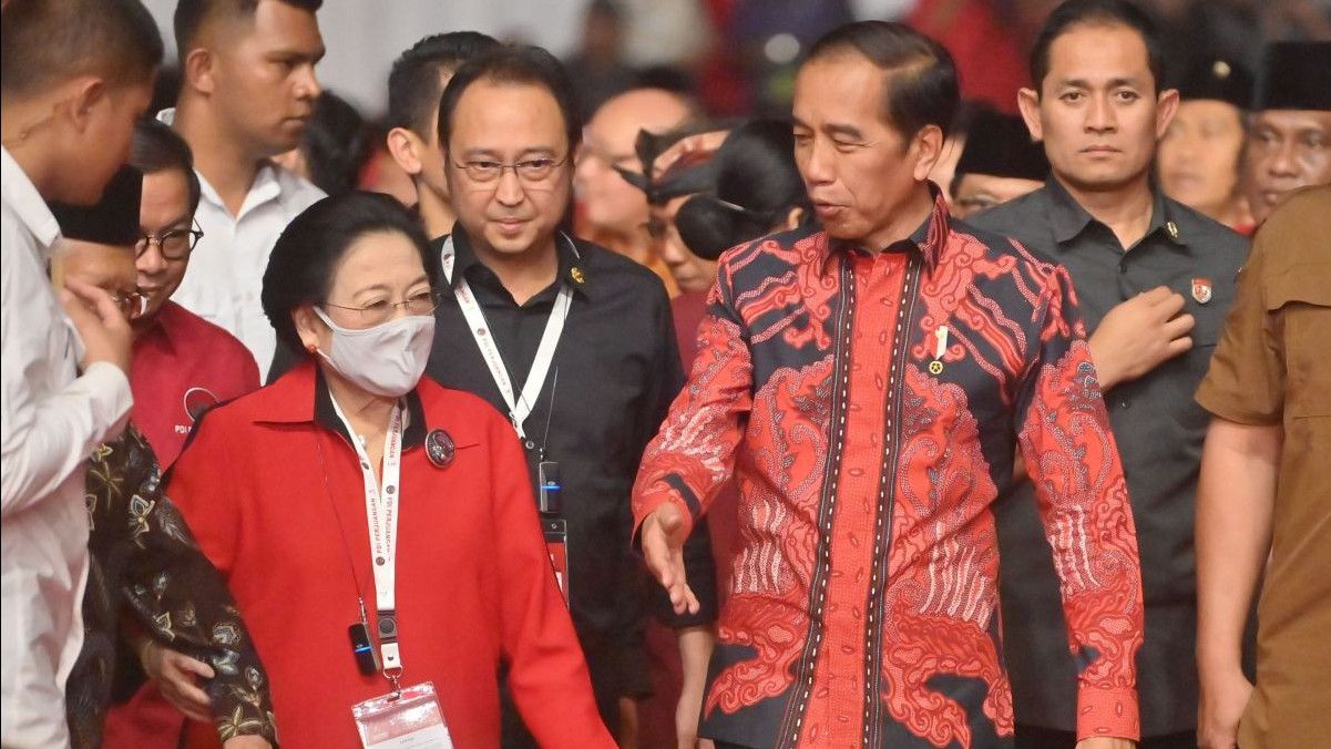 Istana Bilang Jokowi Tak Merecoki Kepengurusan PDIP, Kamu Percaya?