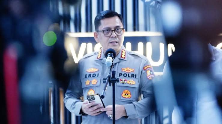 Mahasiswi ITB Pembuat Gambar Palsu Prabowo-Jokowi Ciuman Jadi Tersangka dan Ditahan