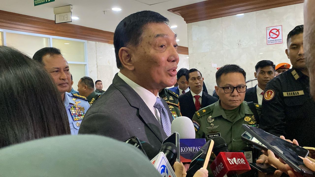 Forum Purnawirawan TNI Minta Gibran Dimakzulkan, Menhan: Masukan Senior Kita Dengar