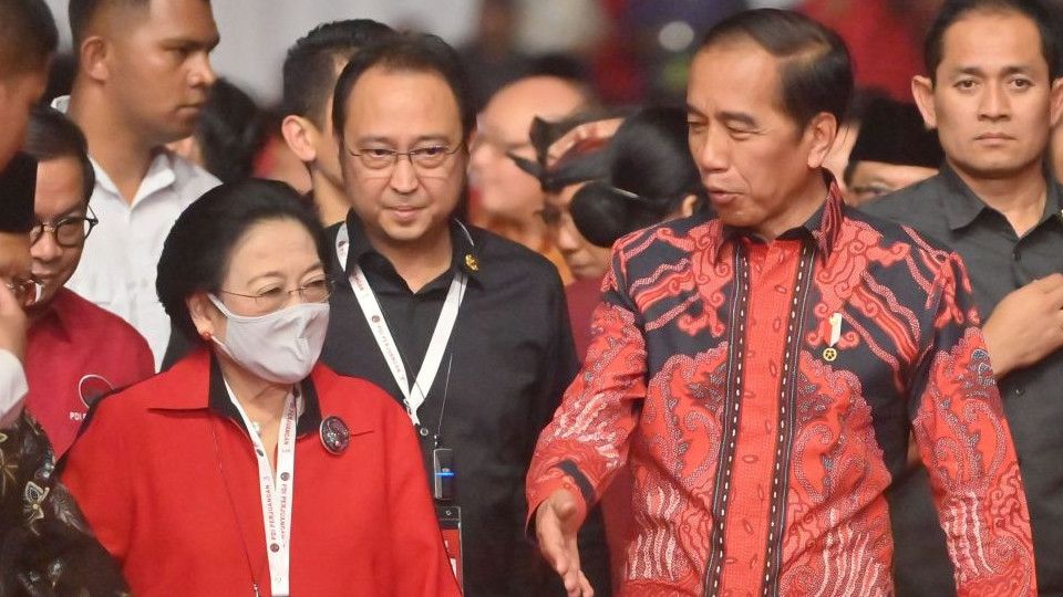 Jokowi Berterima Kasih Usai Tak Lagi Dianggap sebagai Kader PDIP oleh Komarudin Watubun