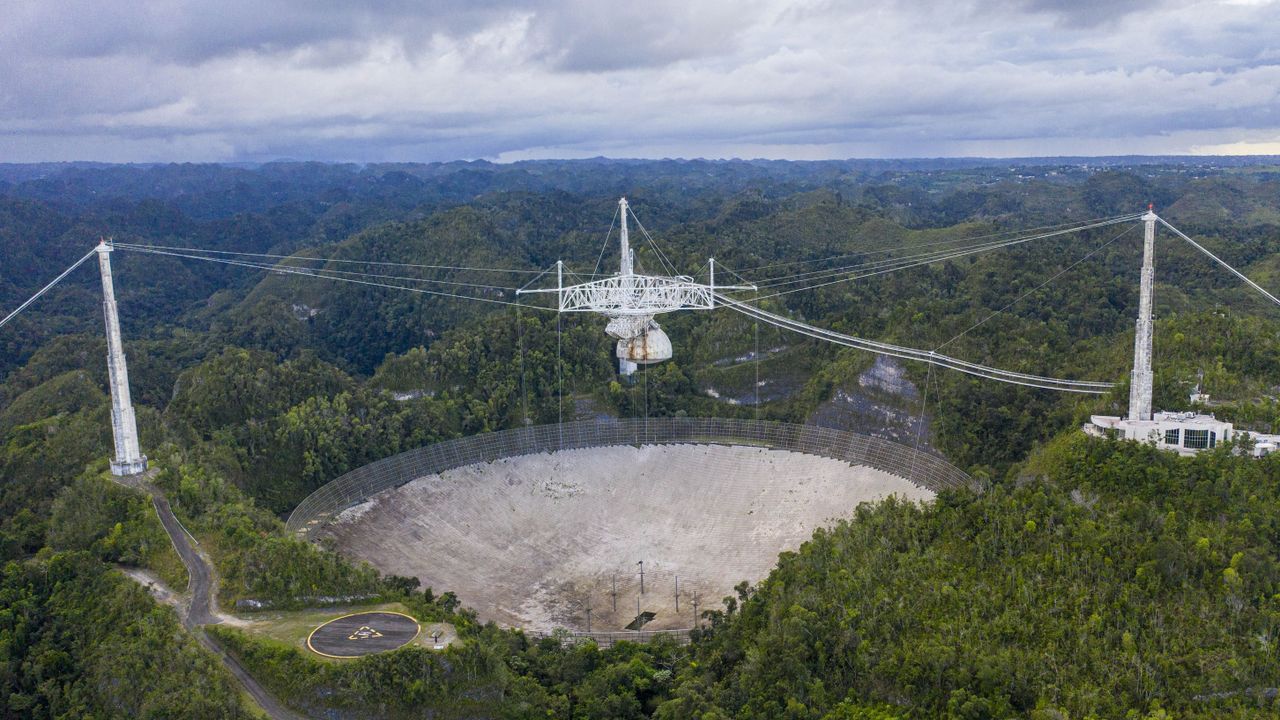 Teleskop Seberat 900 Ton Ambruk, Observatorium Arecibo Kini Tinggal Kenangan