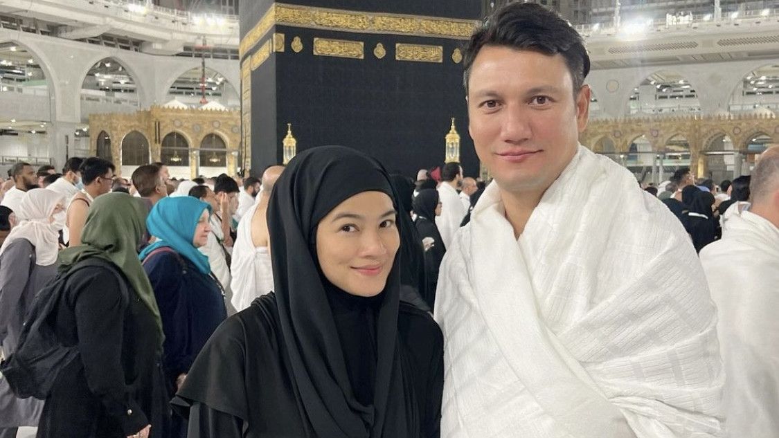 Jalani Umrah Bareng, Ibu Titi Kamal Ungkap Christian Sugiono Mualaf Sebelum Menikah: Alhamdulillah Sejak 2006