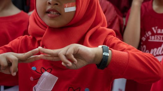 Viral Bocah di Gowa Mengais Kue Sisa Saat Peserta Upacara 17 Agustus Tinggalkan Lapangan