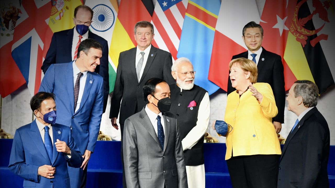 Jokowi Ungkap Sering Dihampiri Joe Biden hingga Emmanuel Macron di KTT G20: Ini Ada Apa?