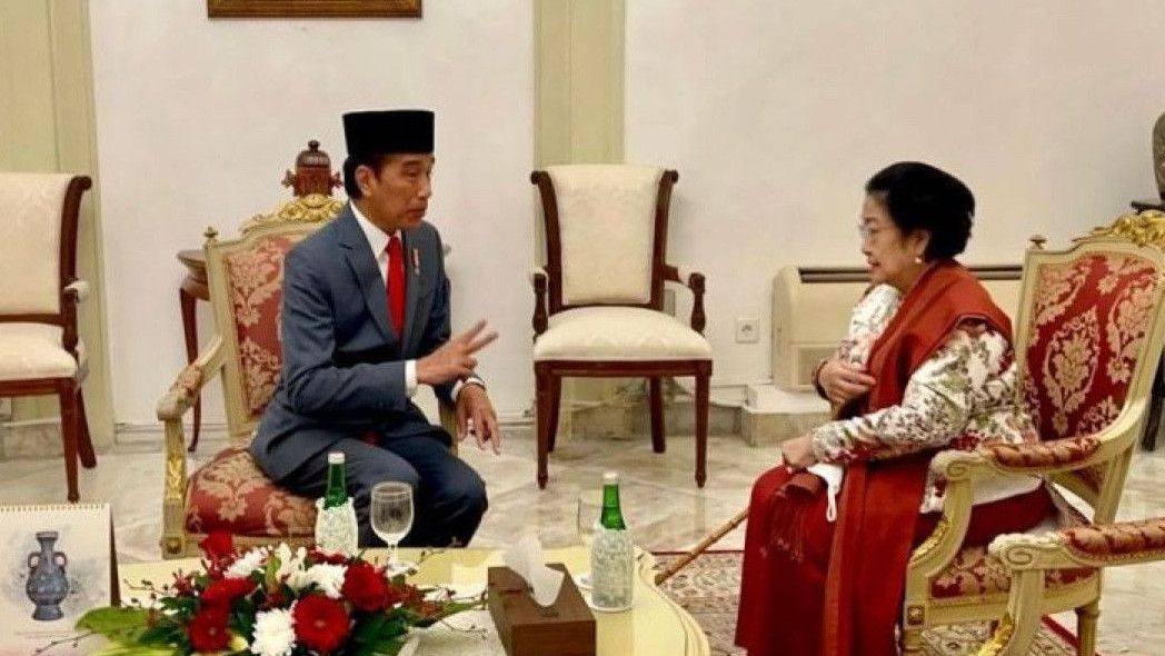 Hasto Pastikan PDIP Tetap Kawal Jokowi-Maruf Sampai Akhir: Meski Jokowi Sudah 