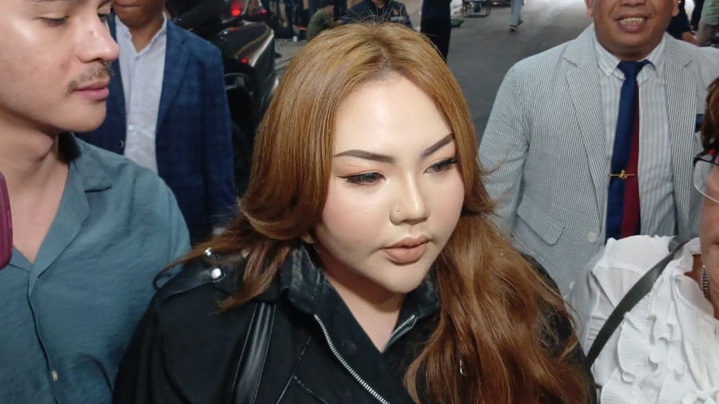 Percaya Diri Lisa Mariana Tidak Ditahan, Pengacara: Kasusnya Tidak Menyeramkan