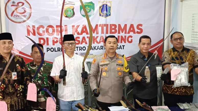 Polisi Disiram Air Keras Saat Tangkap 31 Pelajar di Jakpus, Remaja Itu Langsung Dijerat 4 Pasal Berlapis