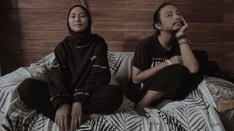 Aduhai, Single 'Runtuh' dari Feby Putri Feat Fiersa Gaet Puluhan Juta Pendengar di Spotify