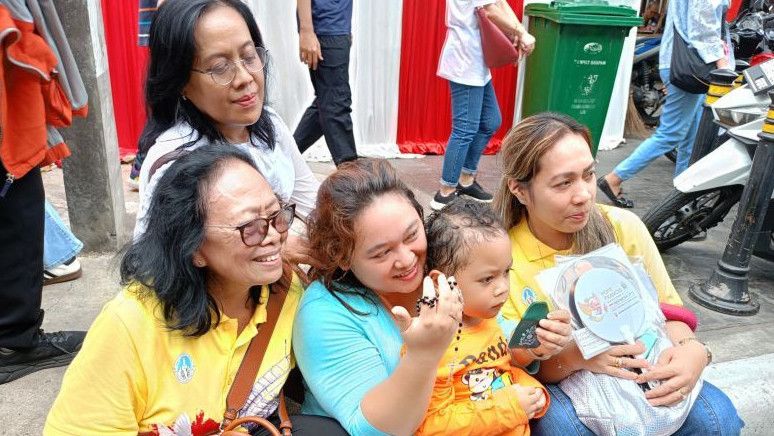 Anak 4 tahun Dapat Rosario dan Diberkati Langsung Paus Fransiskus, Ibunya Akui Terharu dan Gemetaran