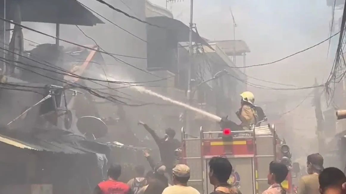Kebakaran Hebat di Tamansari Jakbar: Ribuan Orang Kehilangan Tempat Tinggal-Kerugian Capai Rp28,3 Miliar