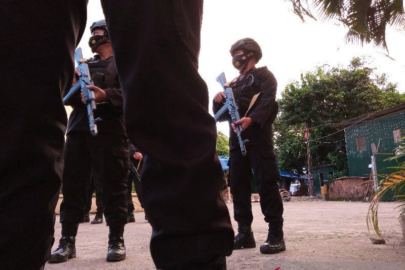 Serang Polisi dengan Parang, Terduga Teroris Ditembak Mati