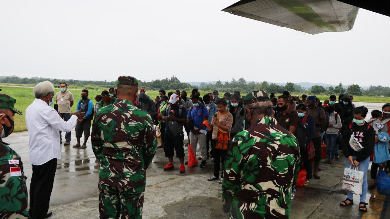 TNI Siapkan Hercules Angkut Warga Papua Rayakan Natal