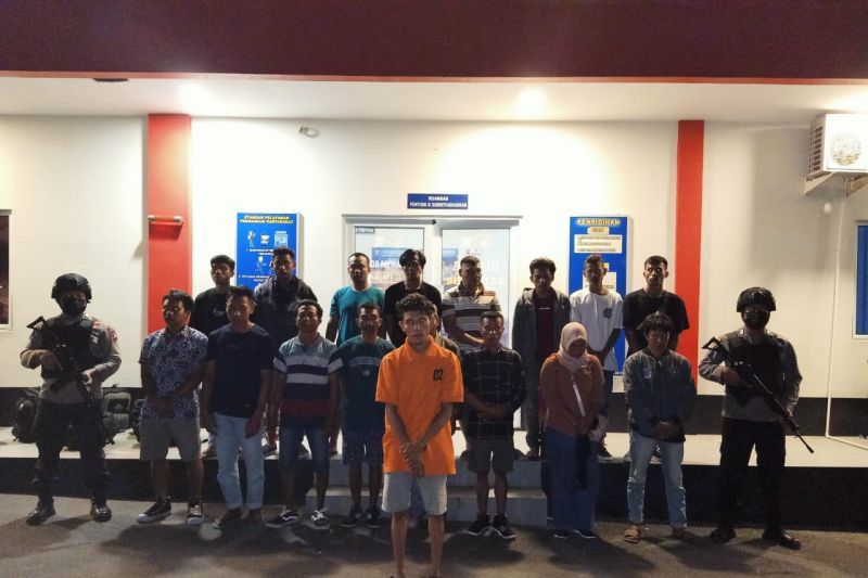 Polisi Gerebek Lokasi Penampungan Calon TKI Ilegal di Batam, 16 Orang Gagal Berangkat ke Malaysia