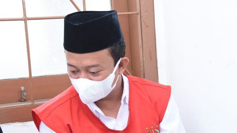 Breaking News! Herry Wirawan Pemerkosa 13 Santri Divonis Penjara Seumur Hidup